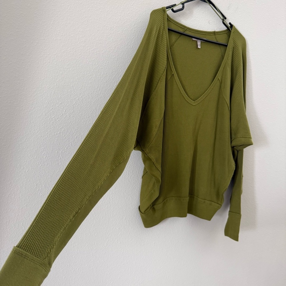 Free People Santa Clara Thermal V-neck Oversized Ferngully Small NWT - Picture 3 of 8